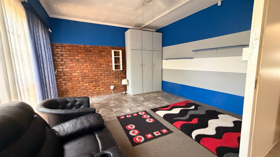 5 Bedroom Property for Sale in Die Bult North West